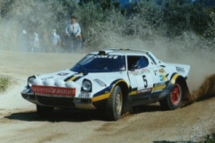 1978-Coppa-Liburna-12th-1978-GE-714317-BETTEGA-White-Black-Yellow-Lines-01